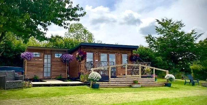 Cherry Tree Glamping Lodge