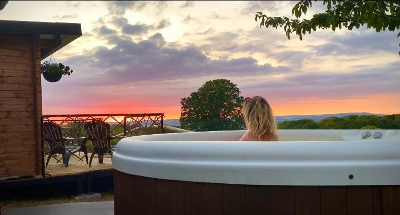 Cherry Tree Glamping Wellington (Somerset)